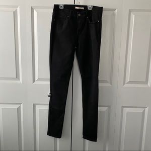 [Levi’s] 711 Skinny Jeans